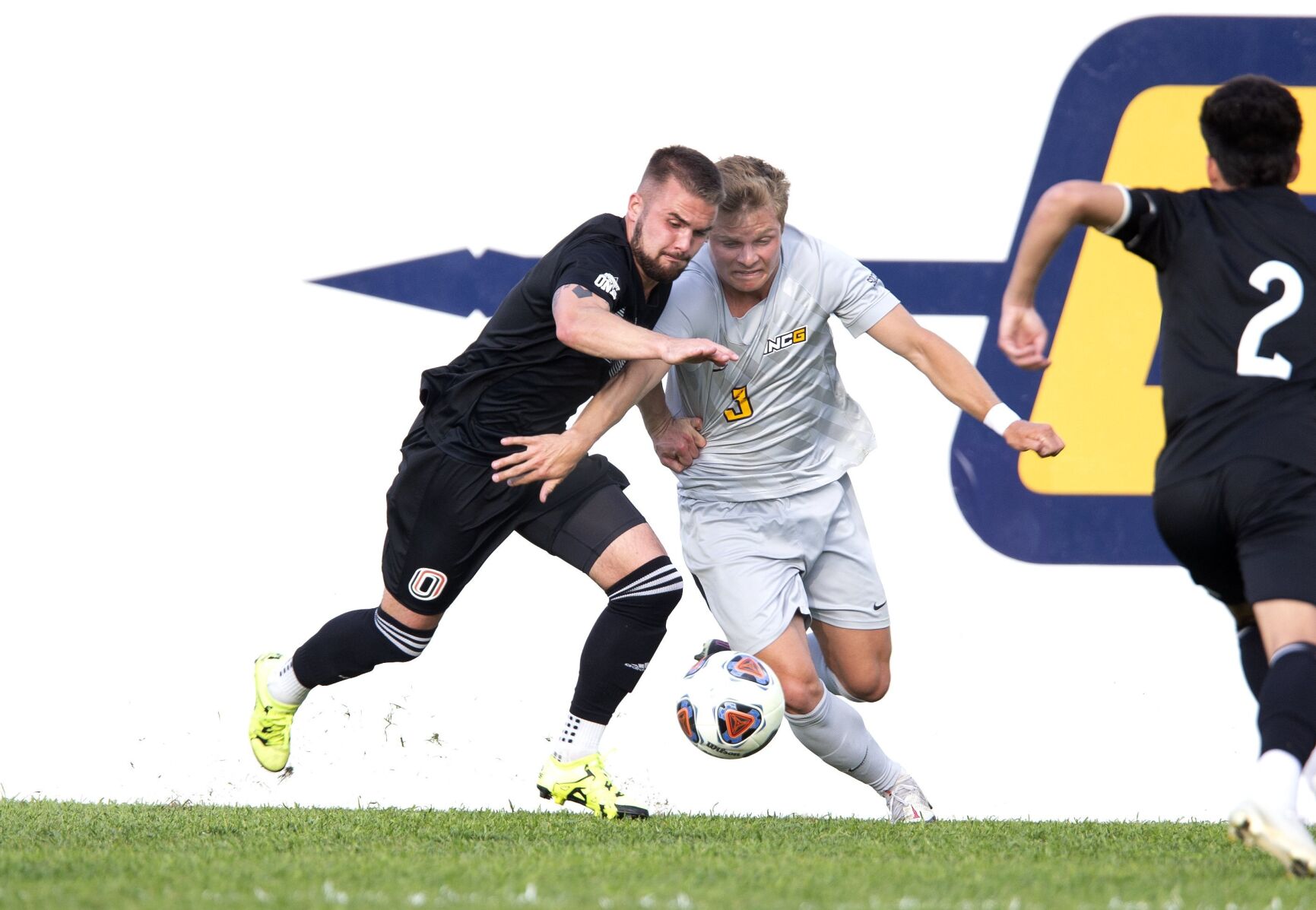 043021-gnr-spt-uncgsoccer